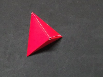 How to make an origami Tetrahedron