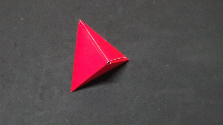 How to make an origami Tetrahedron