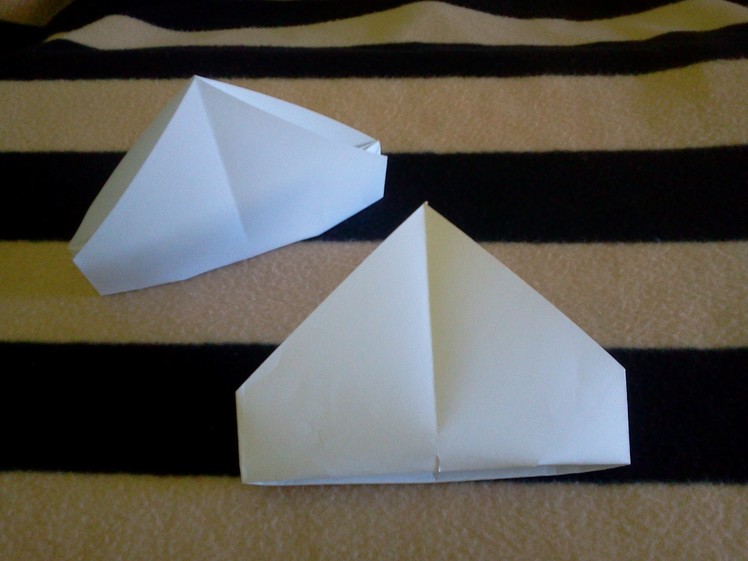 Origami bishop's mitre - Mitra de Obispo de papel