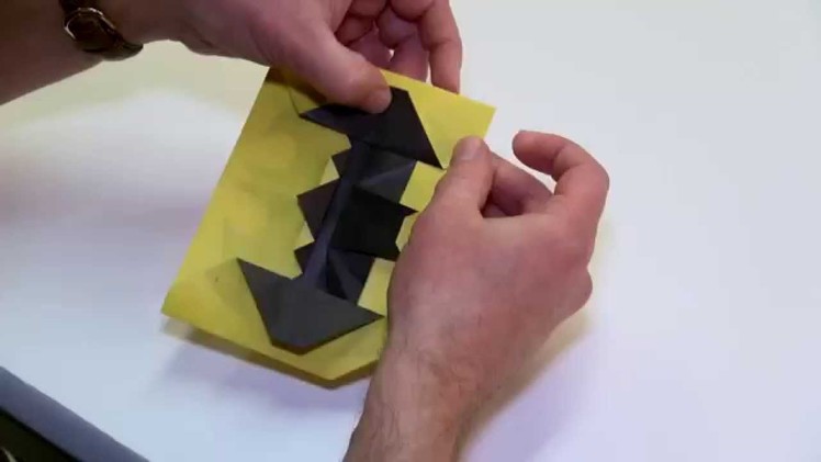 DC Super Heroes Origami Folding - Batman Symbol
