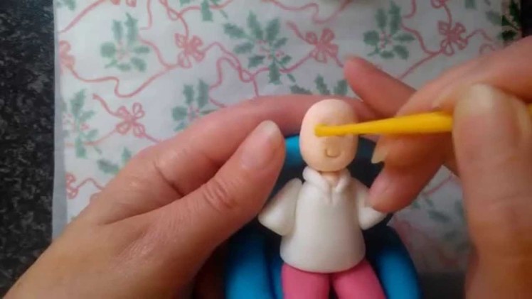 How to add the head and arms to the person cake topper by The Cake Tower