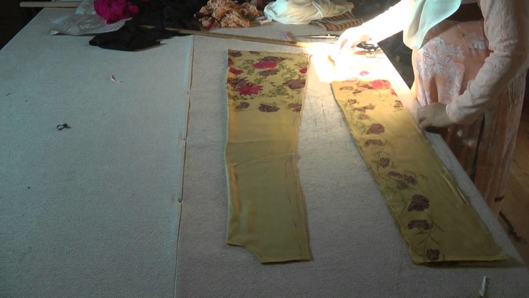 How to cut a khalidar dress