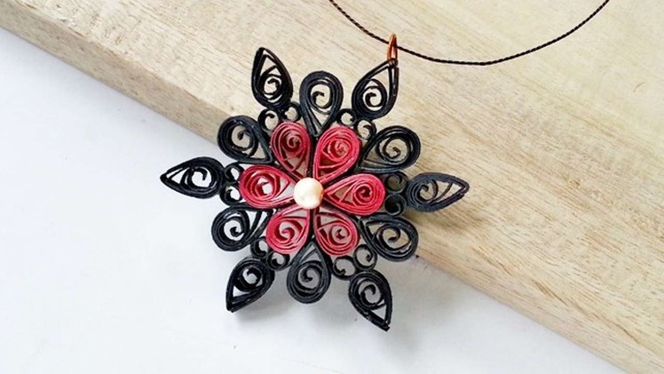 How To Create A Pretty Quilled Pendant - DIY Crafts Tutorial - Guidecentral
