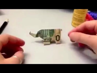 10 Dollar Bill Origami -- Elephant -- Timelapse