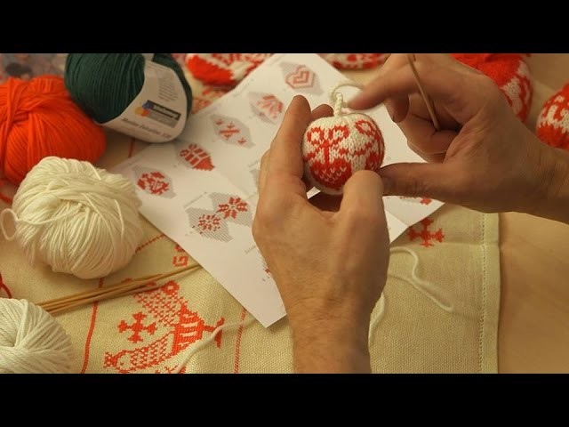 ARNE & CARLOS teach you how to make your own Christmas Balls