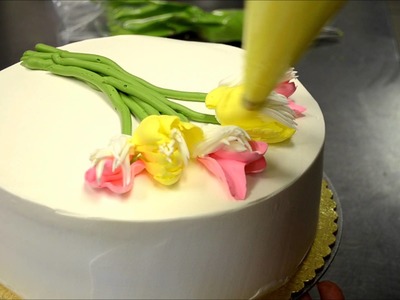 How to decorate a cake with tulips