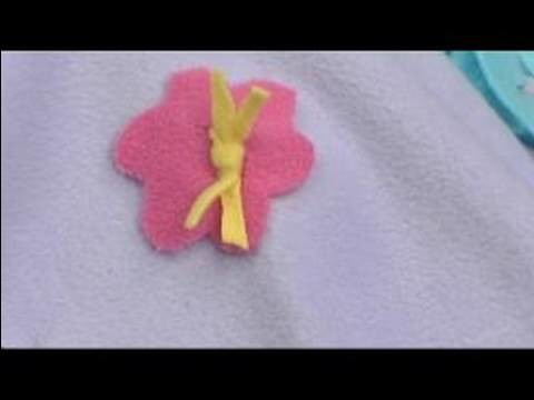 No-Sew Fleece Ponchos : Attaching a Fleece Flower for a Reversible Poncho