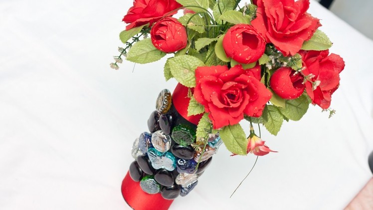 Create a Lovely Upcycled Pringles Can Vase - DIY Home - Guidecentral