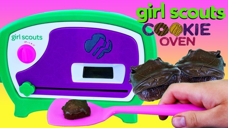 BEST COOKIES EVER!!! Girl Scouts Cookie Oven NEW DIY Yummy Desserts & Treats by DisneyCarToys