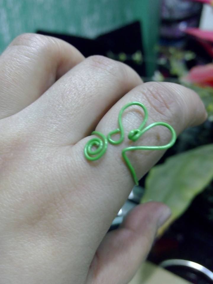 DIY heart swirl ring