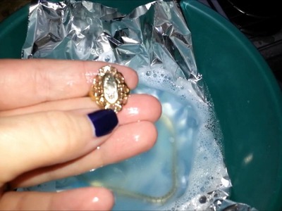 DIY JEWELRY CLEANER!  Look how shiny my jewelry came out!