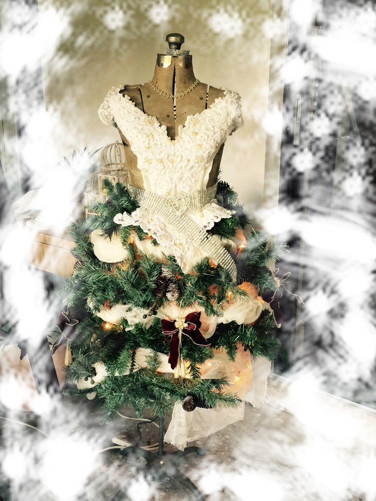 DIY Christmas Tree Dress Form and play time at Janets