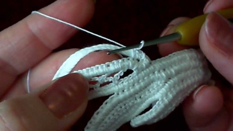 Crochet over a packing cord. Video2.wmv