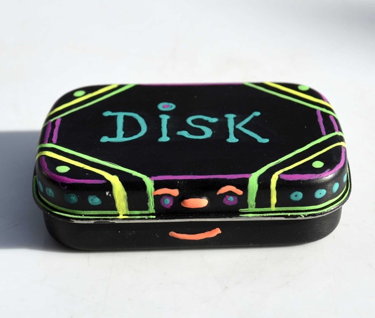 DIY: Make & Paint an SD Memory Card Disk Box using Altoids Smalls : Micro Disks, DSLR,
