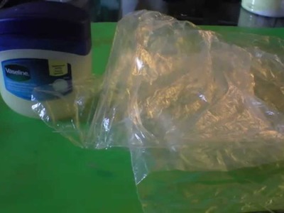 Tutorial: Colouring Cold Porcelain