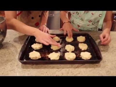 DIY: Bake Taylor Swift's Fave Cookies With Alexa Goldie!
