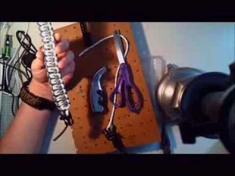 How to tutorial: Best Quick-deploy Blaze Bar Paracord Bracelet with Plastic Buckles