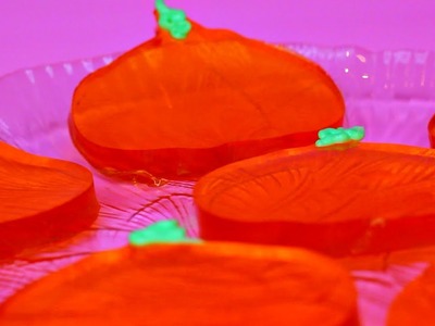 DIY Pumpkin Shaped Jello Cookie Jigglers (EASY)
