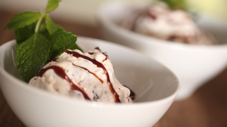 Easy Mint Chocolate Ice Cream Recipe || KIN EATS
