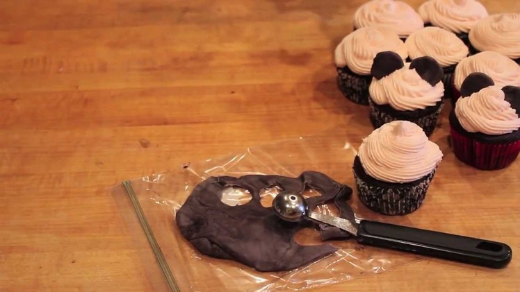 How To Make MINNIE MOUSE CUPCAKES
