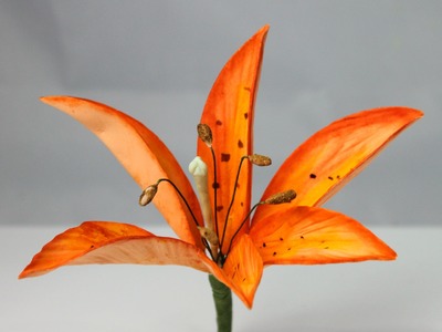 Sugar Paste Tiger Lilies - Sugar Paste Flowers Step By Step - Pastry Classes - How To