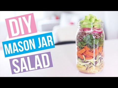 DIY Summer Salad In A Mason Jar! | Nikki Sharp