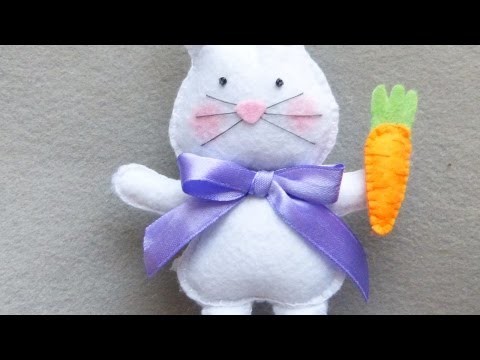 Make a Pretty Felt Easter Bunny - DIY Crafts - Guidecentral