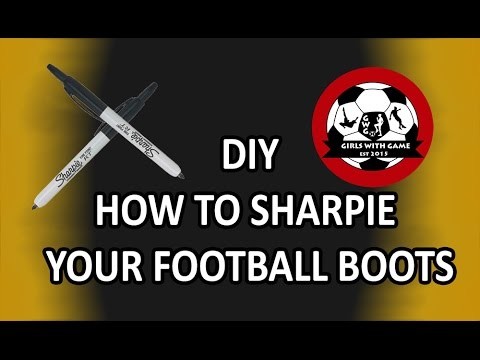 DIY - How to transform your football boots using a Sharpie