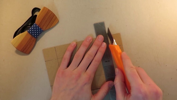 How to make a cardboard box