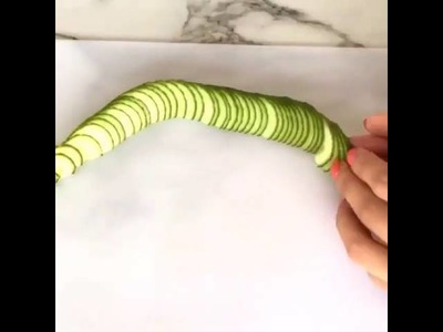 How to make a cucumber flower