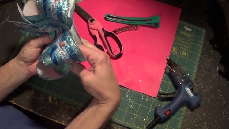 How to make a large three layer Elsa glitter hair bow