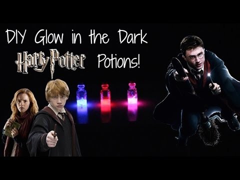 DIY Glow in the Dark Harry Potter Potions!