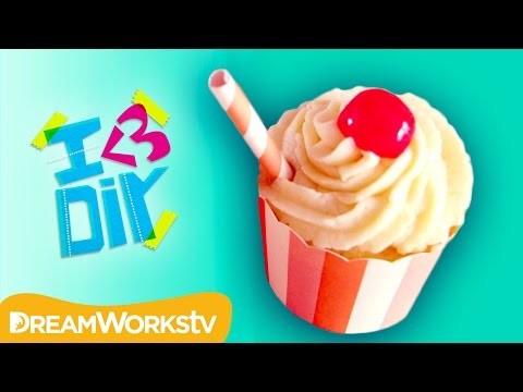 Root Beer Cupcakes with SweetEmelyne | I ♥ DIY