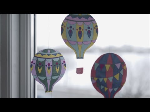 DIY: Printable hot air balloons by Søstrene Grene