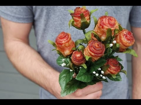 DIY tutorial: how to make bacon roses!