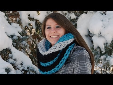 How to Crochet: Tri Color Cowl Tutorial