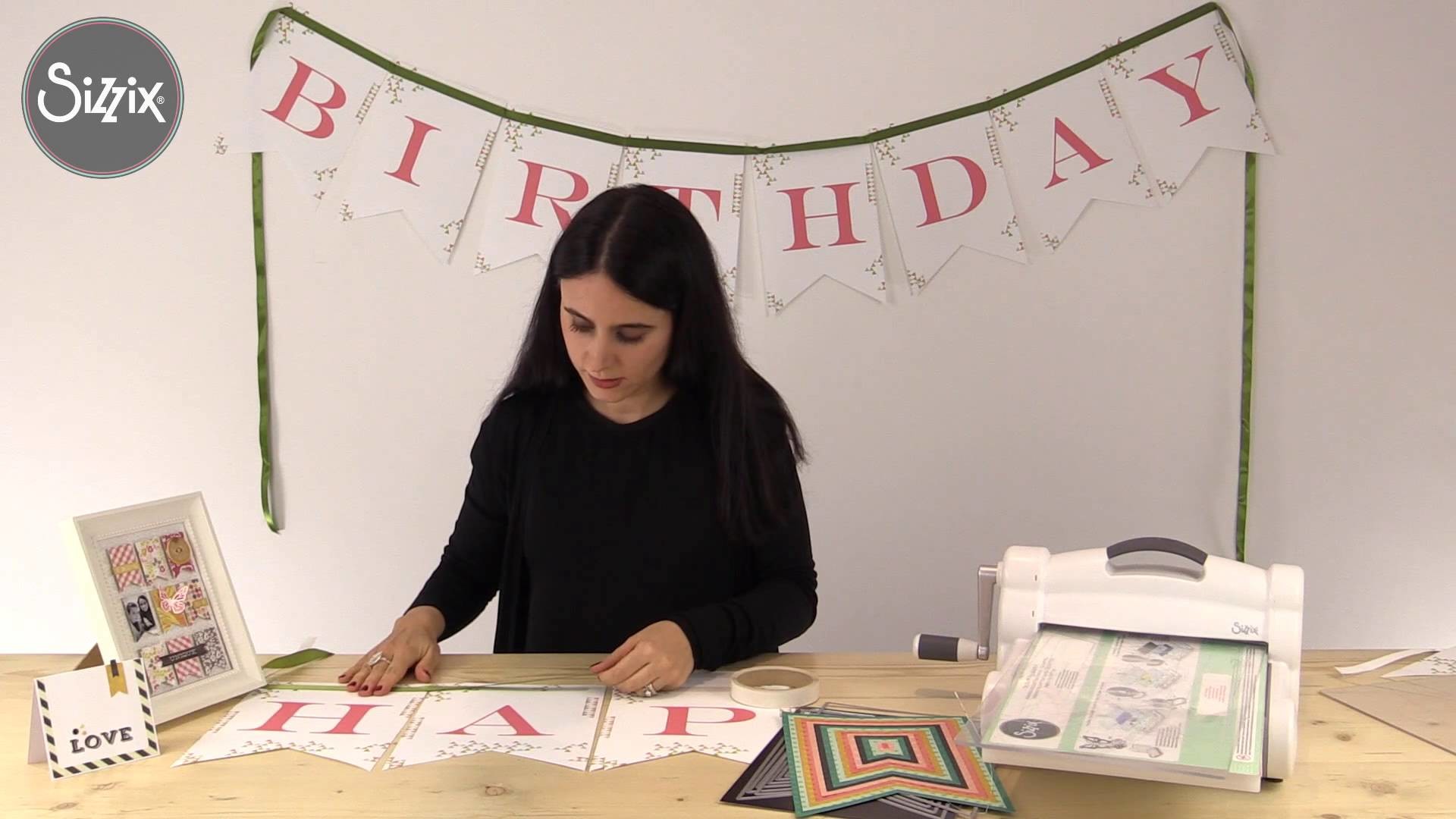 How to create birthday bunting with Paula Pascual