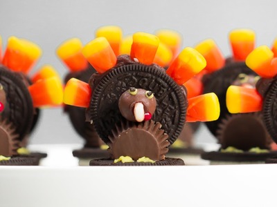 How To Make Fun Thanksgiving Oreo Turkeys | Southern Living
