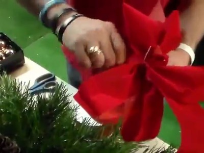 How To Make A Christmas Centerpiece Using a Old Christmas Tree
