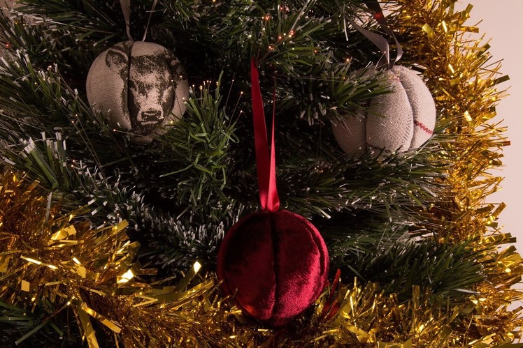 How to Make Fabric Christmas Baubles