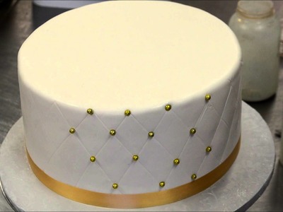 How to make Diamond Patterns on Cake with Eatable Dots
