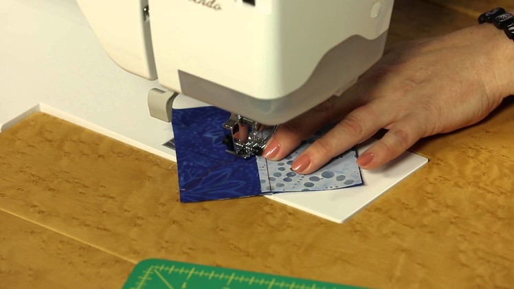 How to Make Quilting Quickly's Divergent Pinwheel Quilt Block