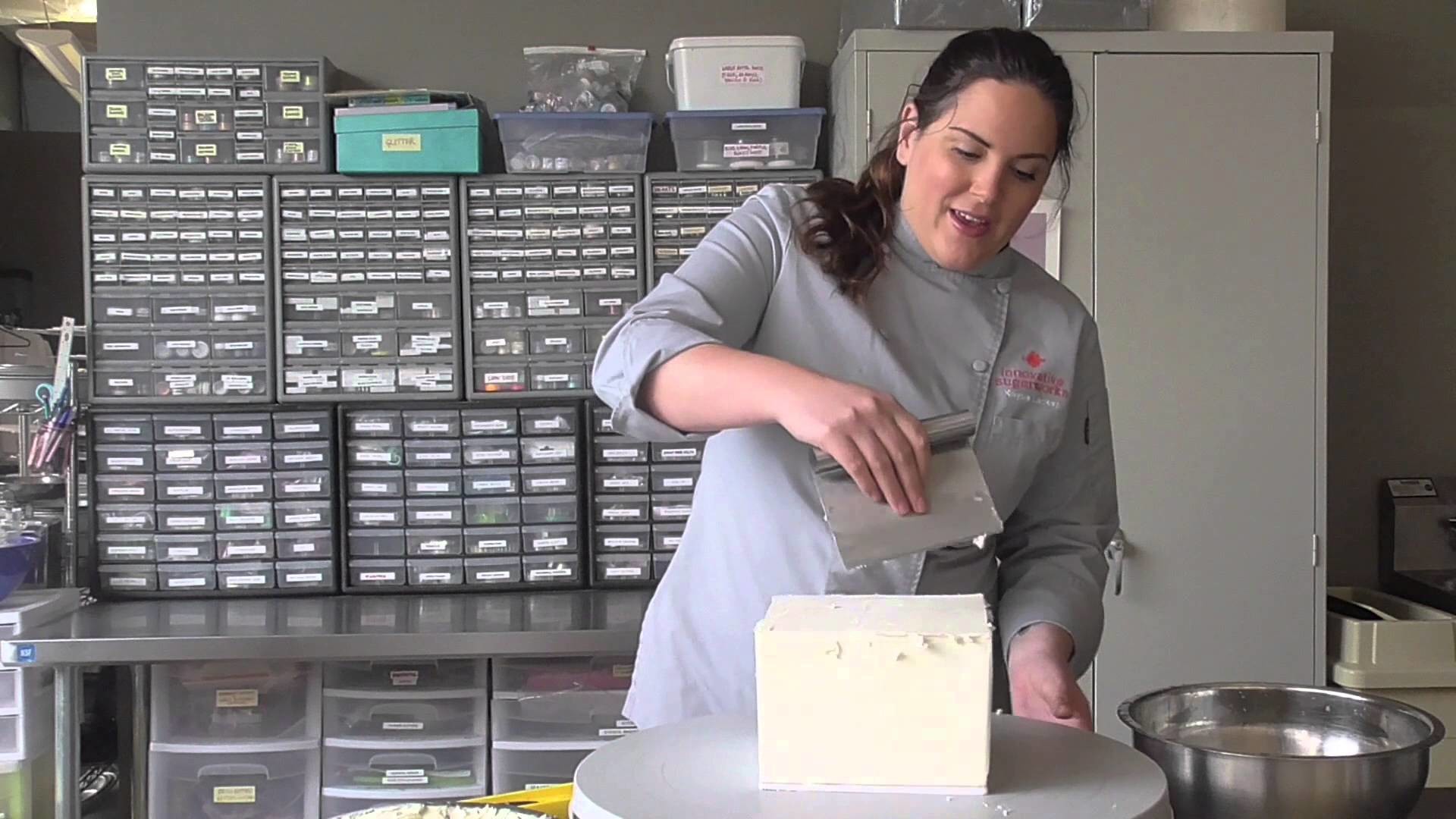 How to Cold Carve a Square Cake
