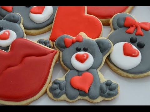 How To Decorate Valentine's Bear Cookies