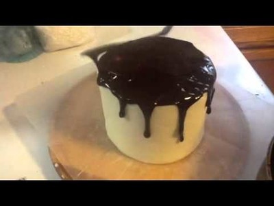 How to make ganache drips on the edge of a cake tier