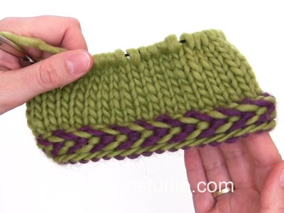 DROPS Knitting Tutorial: How to work a braided edge