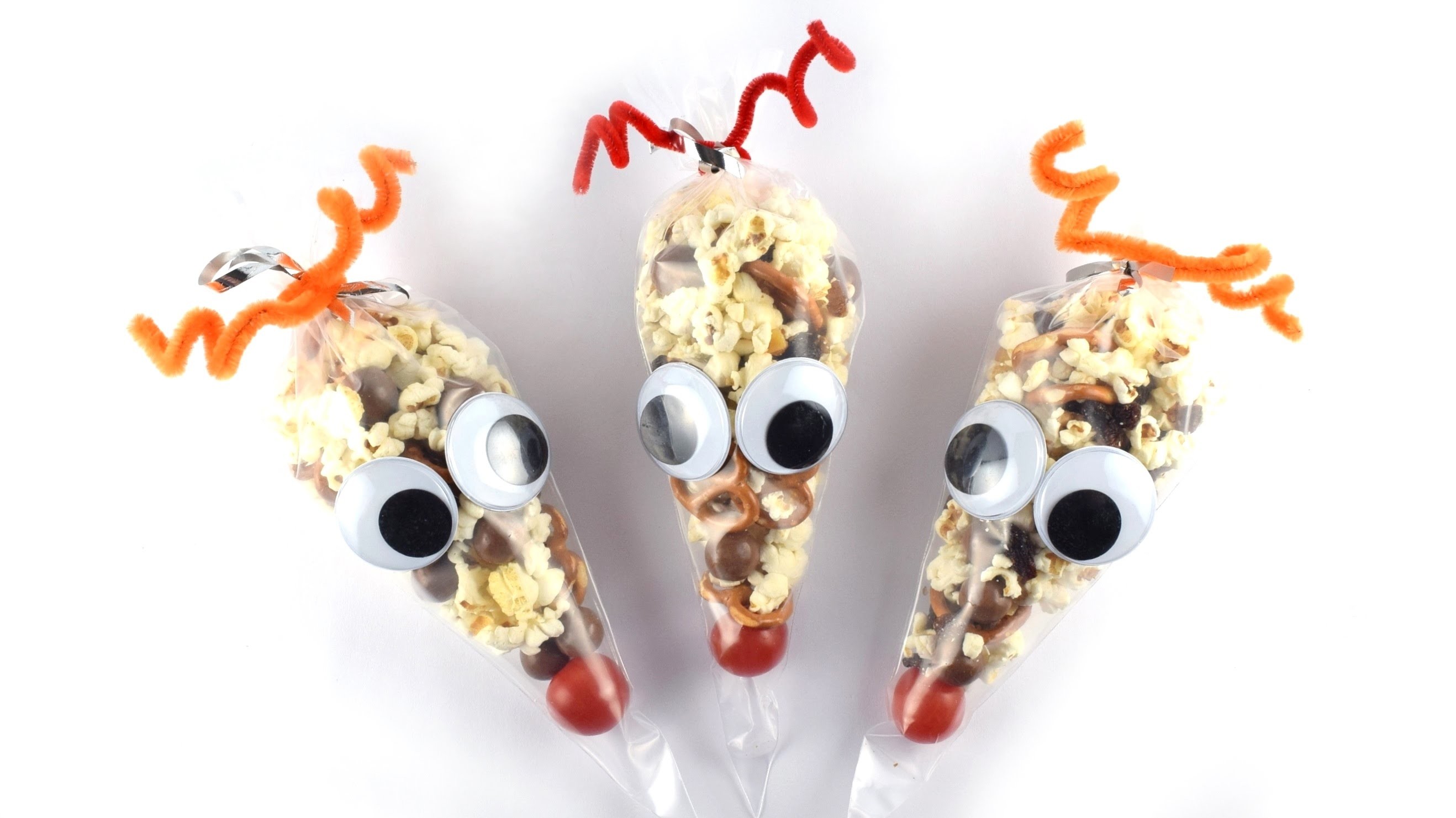 Fun Food Tutorial: How to Make Reindeer Snack Bags