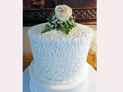 How to Decorate a Cornelli Lace Wedding Cake