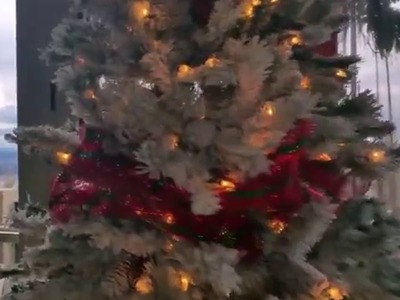 How to Decorate Christmas Tree! | Decoración de árboles de Navidad