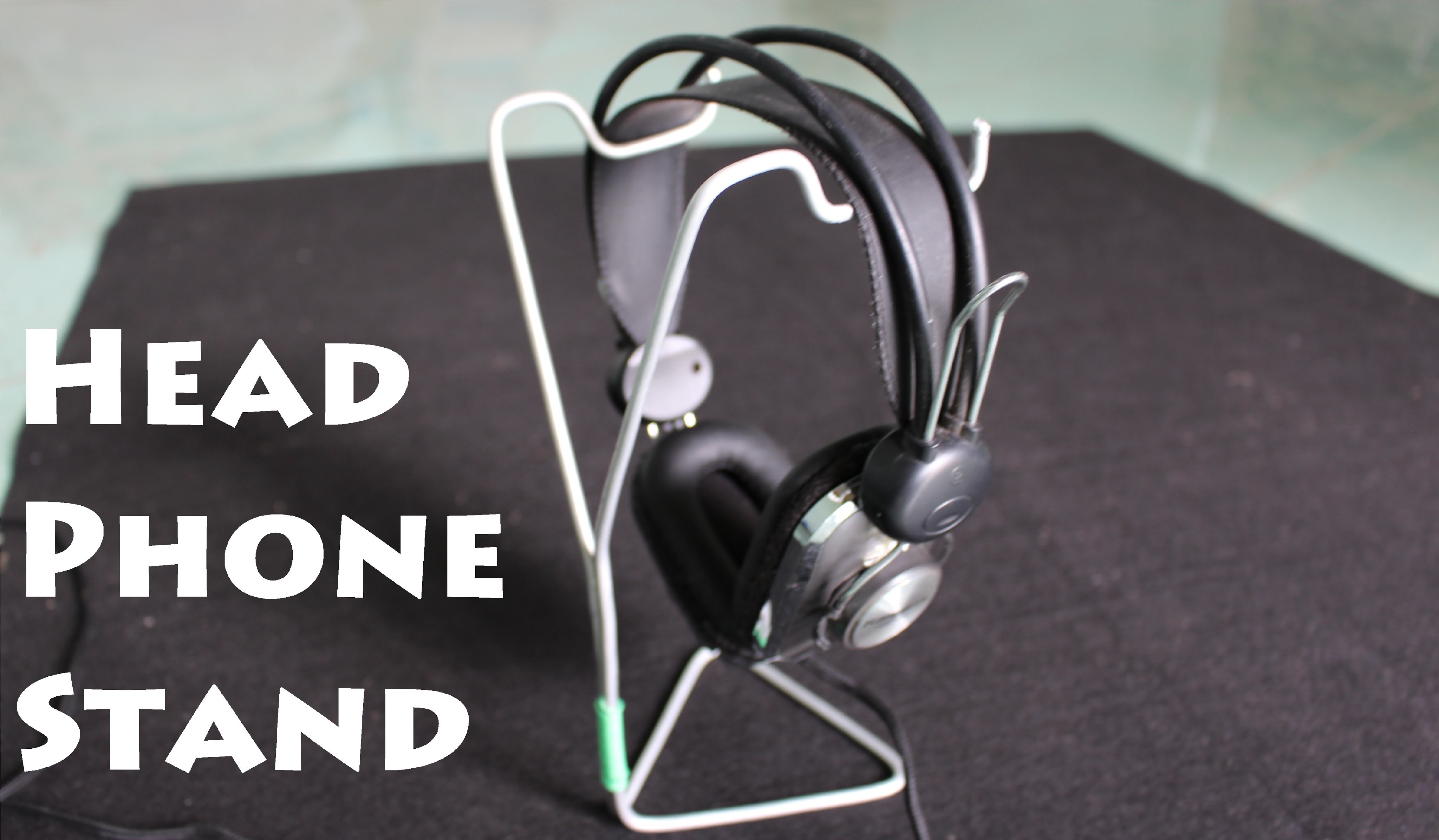 how-to-make-a-headphone-stand-using-a-clothes-hanger